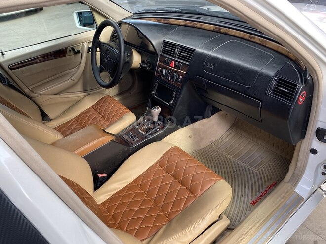 Mercedes C 230 1998, 267,890 km - 2.3 l - Bakı