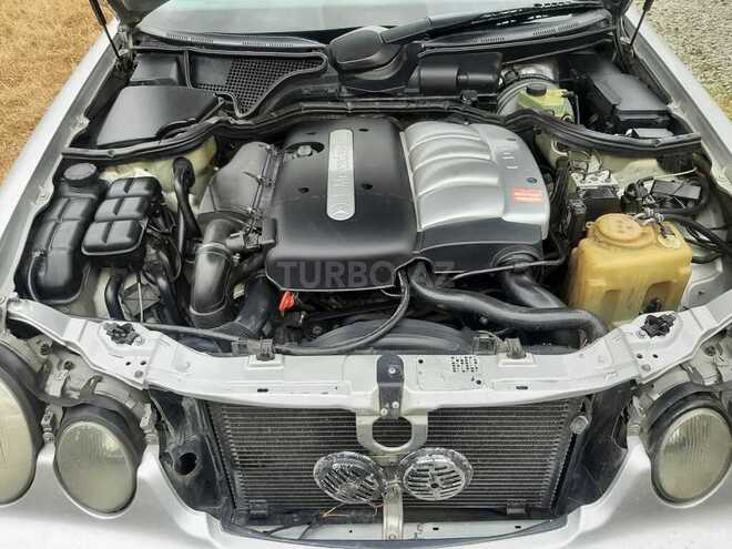 Mercedes E 220 1999, 296,345 km - 2.2 л - Zərdab