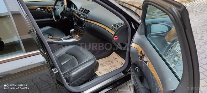 Mercedes E 320 2004, 220,000 km - 3.2 l - Bakı