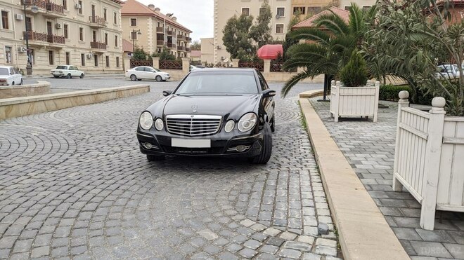 Mercedes E 320 2004, 220,000 km - 3.2 l - Bakı