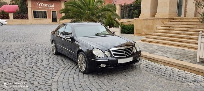 Mercedes E 320 2004, 220,000 km - 3.2 l - Bakı
