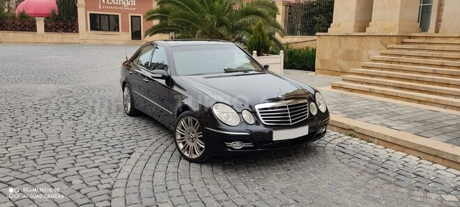 Mercedes E 320 2004, 220,000 km - 3.2 l - Bakı