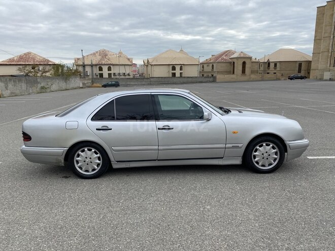 Mercedes E 280 1996, 444,000 km - 2.8 l - Bakı