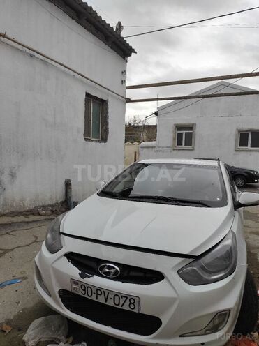 Hyundai Accent 2011, 230,000 km - 1.6 l - Bakı
