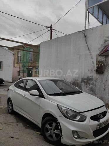 Hyundai Accent 2011, 230,000 km - 1.6 l - Bakı