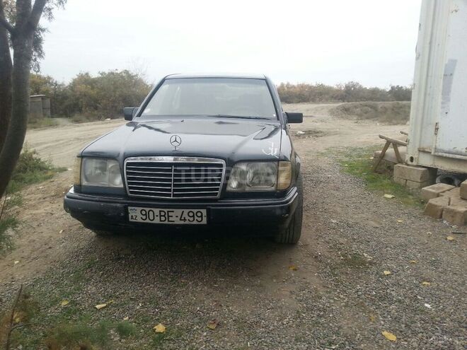 Mercedes E 220 1993, 441,000 km - 2.2 l - İmişli