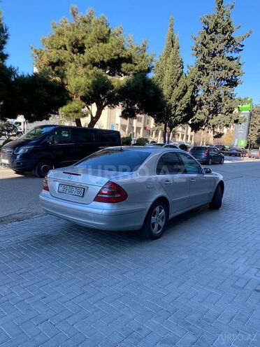 Mercedes E 220 2003, 330,987 km - 2.2 l - Bakı