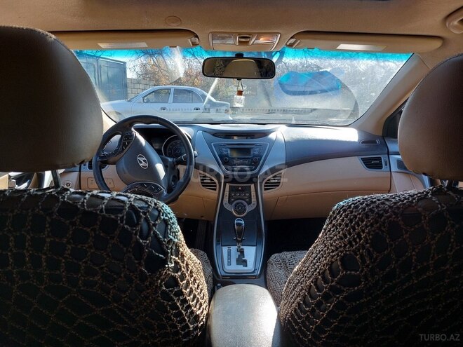 Hyundai Elantra 2013, 177,028 km - 1.8 л - Qusar