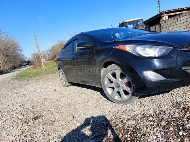 Hyundai Elantra 2013, 177,028 km - 1.8 л - Qusar