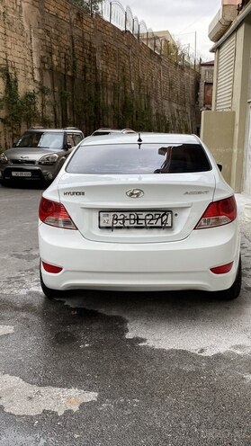 Hyundai Accent 2011, 222,000 km - 1.4 л - Bakı