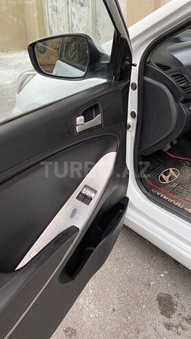 Hyundai Accent 2011, 222,000 km - 1.4 л - Bakı