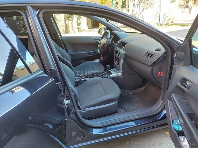 Opel Astra 2009, 132,900 km - 1.4 l - Bakı