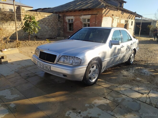 Mercedes C 180 1995, 529,000 km - 1.8 л - Şirvan