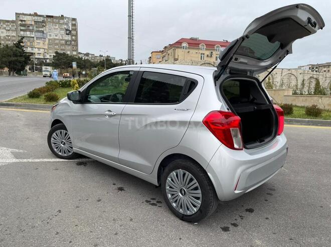 Chevrolet Spark 2021, 3,850 km - 1.4 л - Bakı