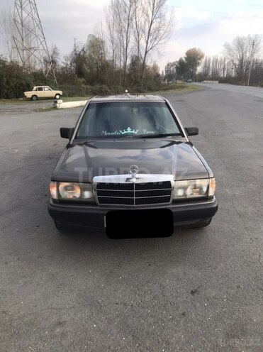 Mercedes 190 1990, 255,558 km - 2.3 l - Zaqatala
