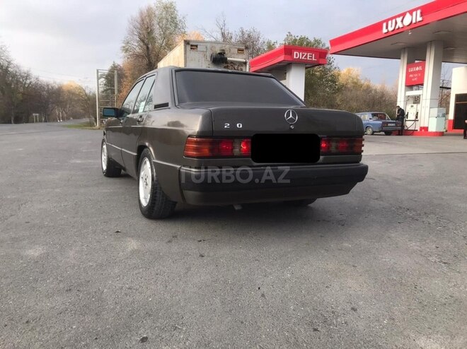Mercedes 190 1990, 255,558 km - 2.3 l - Zaqatala