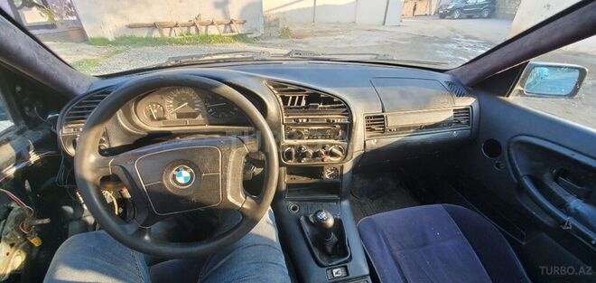 BMW 320 1994, 560,000 km - 2.0 l - Bakı
