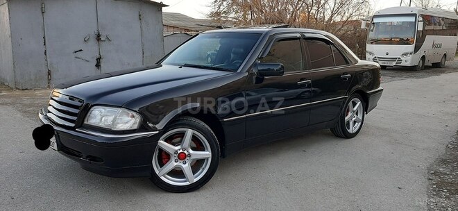 Mercedes C 230 1998, 289,000 km - 2.3 l - Sumqayıt