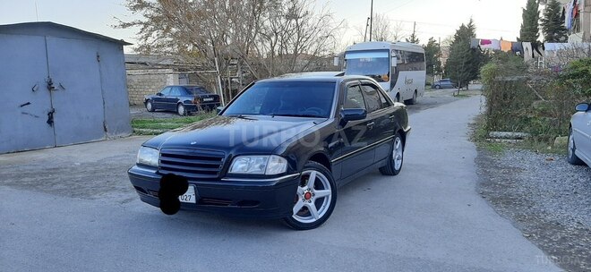 Mercedes C 230 1998, 289,000 km - 2.3 l - Sumqayıt