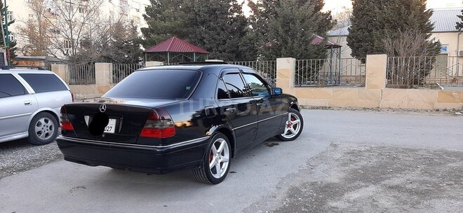 Mercedes C 230 1998, 289,000 km - 2.3 l - Sumqayıt