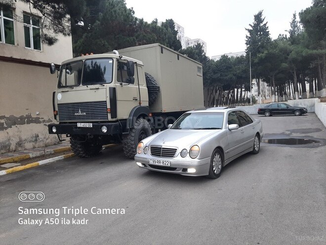 Mercedes E 270 2000, 452,000 km - 2.7 l - Bakı