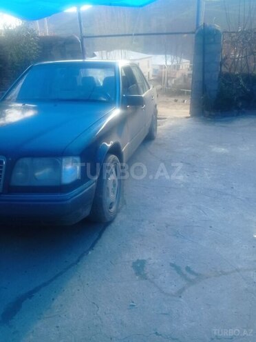 Mercedes E 220 1994, 398,000 km - 2.2 l - Gəncə