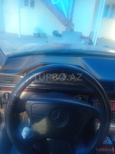 Mercedes E 220 1994, 398,000 km - 2.2 l - Gəncə