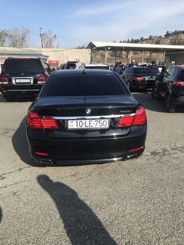 BMW 750 2010, 135,000 km - 4.4 l - Bakı