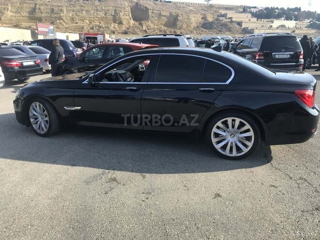BMW 750 2010, 135,000 km - 4.4 l - Bakı