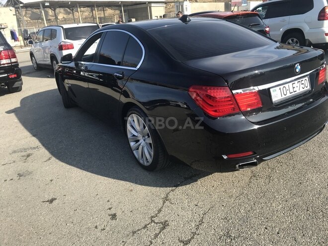 BMW 750 2010, 135,000 km - 4.4 l - Bakı