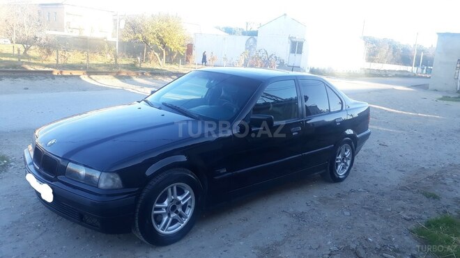 BMW 318 1996, 289,000 km - 1.8 l - Sumqayıt