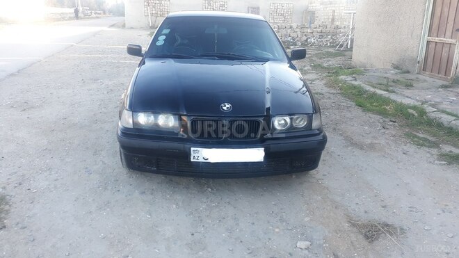 BMW 318 1996, 289,000 km - 1.8 l - Sumqayıt