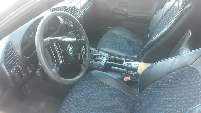 BMW 318 1996, 289,000 km - 1.8 l - Sumqayıt