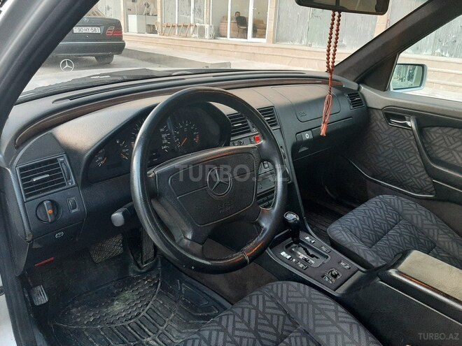 Mercedes C 180 1994, 245,000 km - 1.8 л - Bakı
