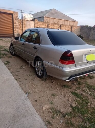 Mercedes C 230 2000, 260,000 km - 2.3 l - Bakı