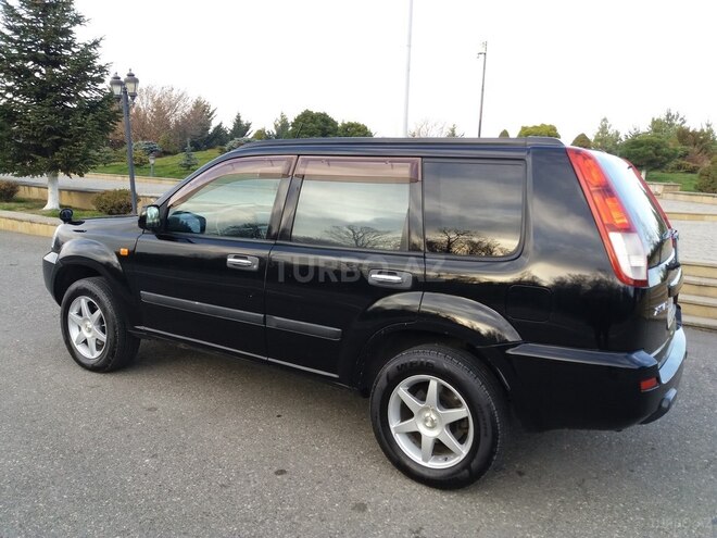 Nissan X-Trail 2001, 234,000 km - 2.0 l - Qusar