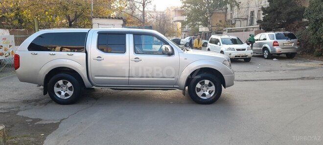 Nissan Navara 2008, 300,000 km - 2.5 l - Bakı