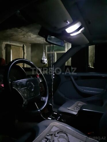 Mercedes C 230 1997, 256,000 km - 2.3 l - Cəlilabad