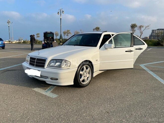 Mercedes C 200 1997, 282,000 km - 2.0 l - Bakı
