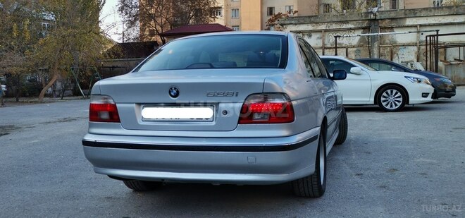 BMW 528 2000, 283,913 km - 2.8 l - Bakı