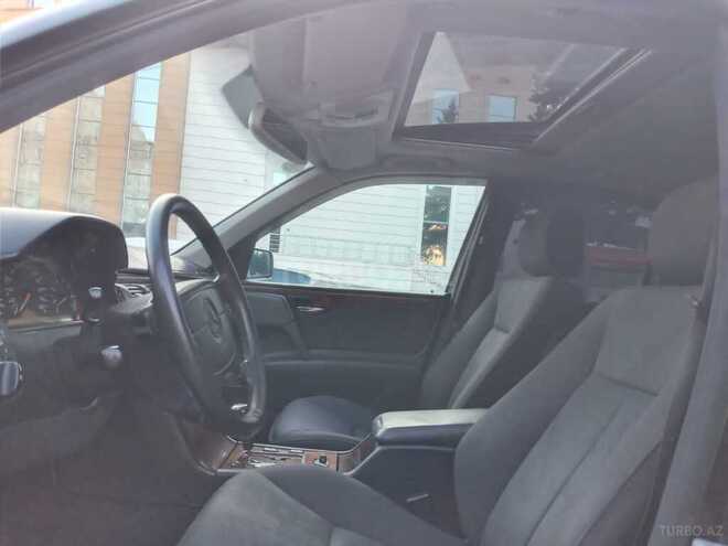 Mercedes E 240 1998, 418,000 km - 2.4 l - Bakı
