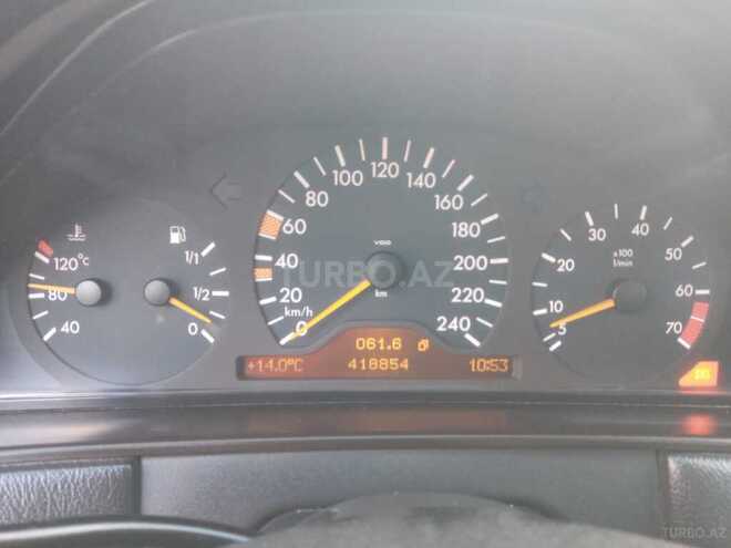 Mercedes E 240 1998, 418,000 km - 2.4 l - Bakı