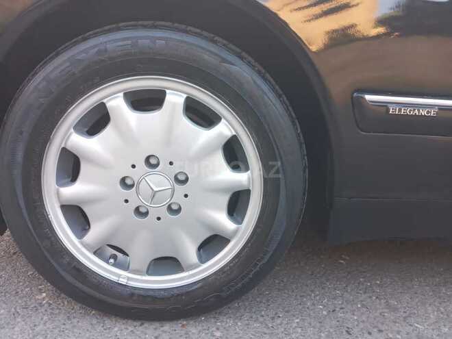 Mercedes E 240 1998, 418,000 km - 2.4 l - Bakı