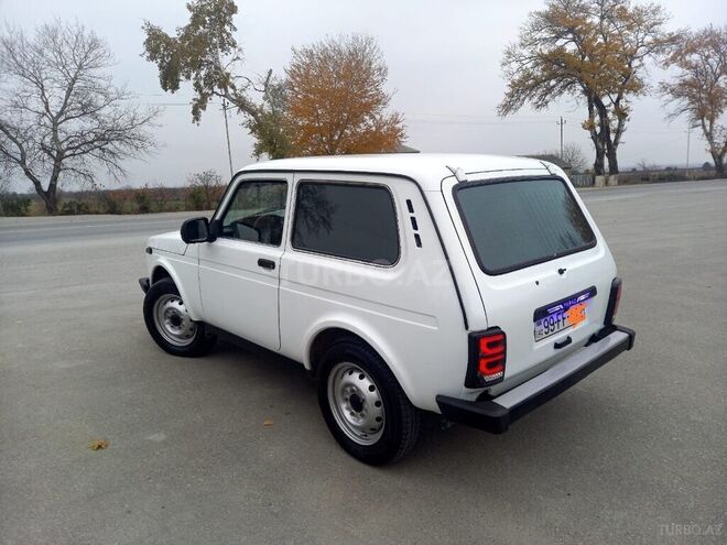 LADA (VAZ) Niva 2015, 61,000 km - 1.7 л - Quba