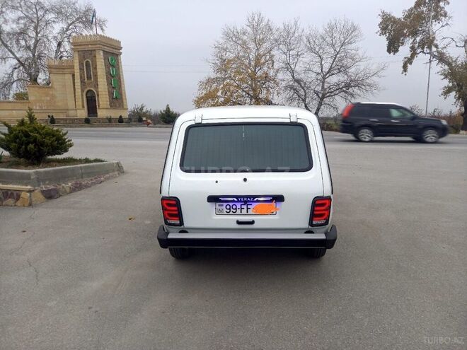 LADA (VAZ) Niva 2015, 61,000 km - 1.7 л - Quba