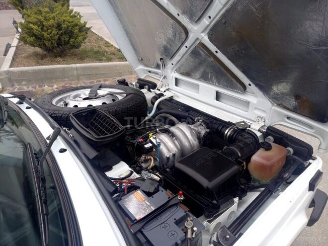 LADA (VAZ) Niva 2015, 61,000 km - 1.7 л - Quba