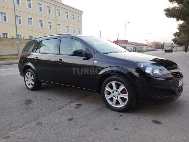 Opel Astra 2009, 130,000 km - 1.4 l - Bakı