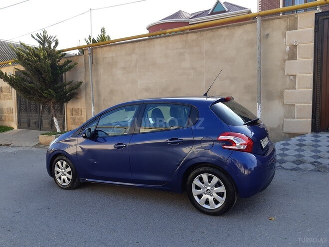 Peugeot 208 2013, 135,200 km - 1.6 l - Bakı