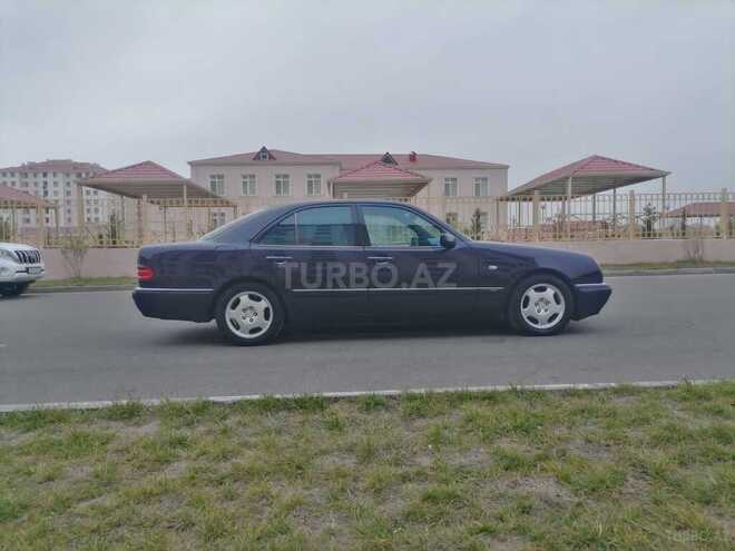 Mercedes E 240 1998, 339,000 km - 2.4 л - Bakı