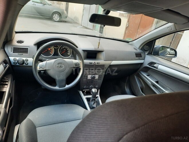 Opel Astra 2005, 140,000 km - 1.4 л - Bakı